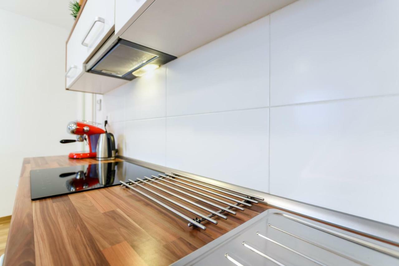 Golden Apartments Rezidence Nova Karolina ออสตราวา ภายนอก รูปภาพ